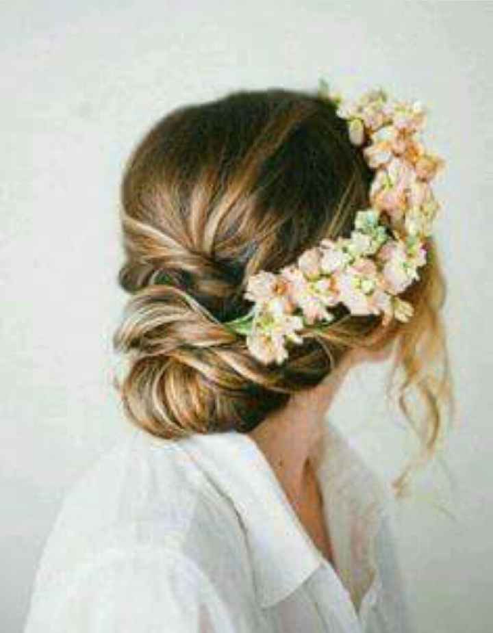 Peinados novia con flores naturales - 2