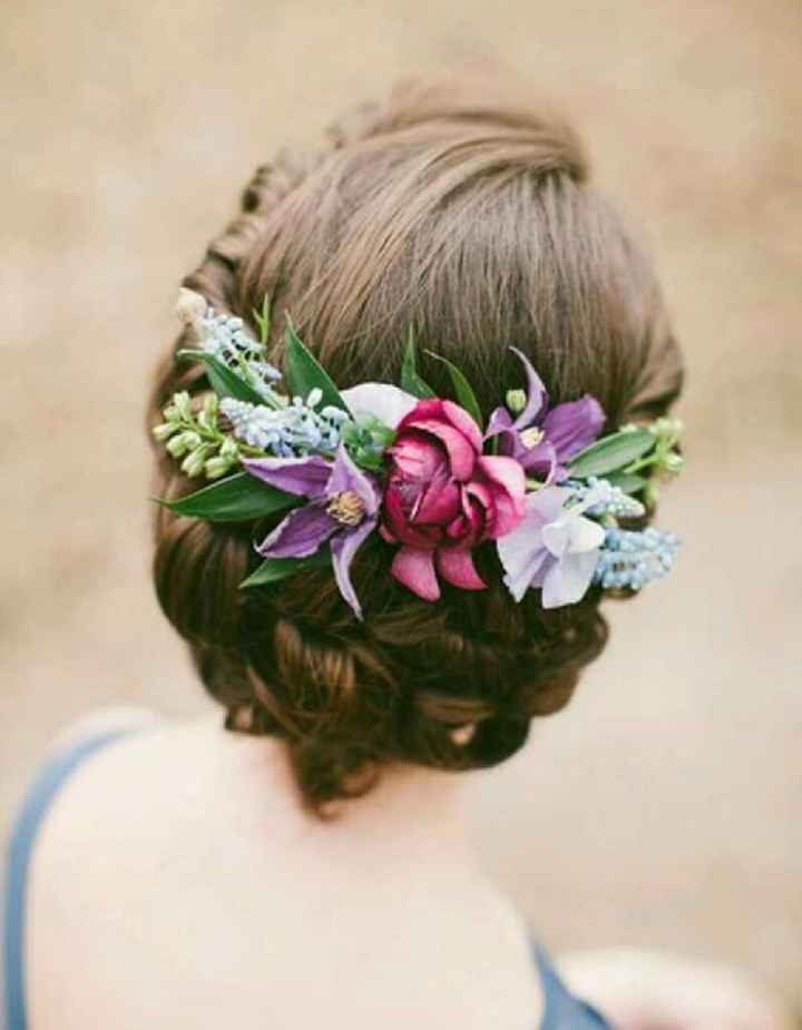 Peinados novia con flores naturales - 12