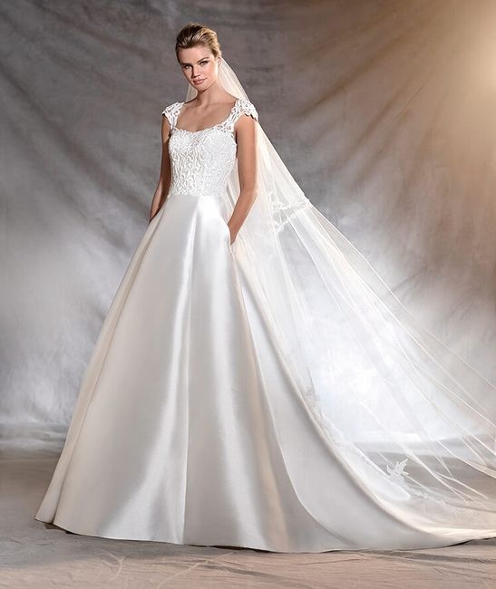 Pronovias - OSVINIA
