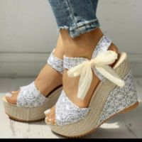 ¿Zapatos de color o blancos? - 1