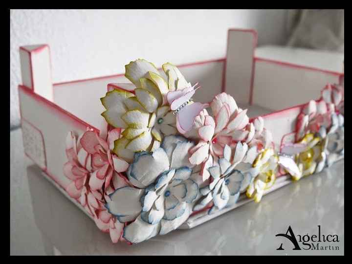 caja de fruta decorada