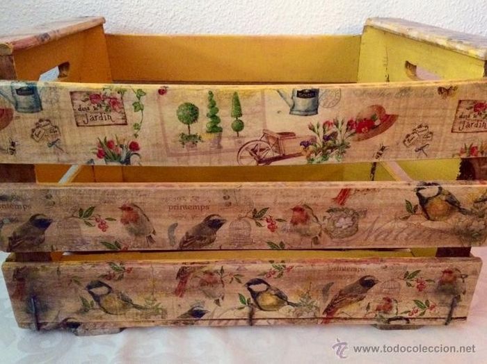 caja de fruta decorada