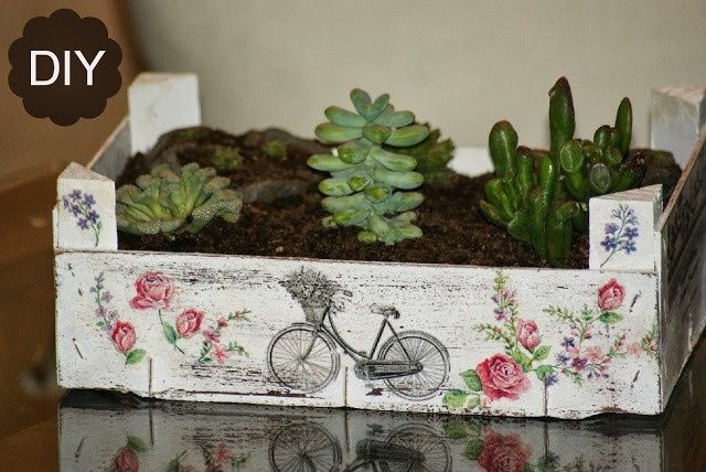 caja de fruta decorada