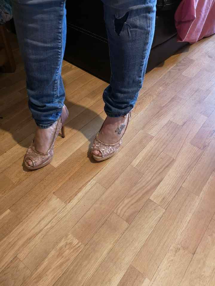 Ya tengo mis zapatos , busco unos de cuña - 2