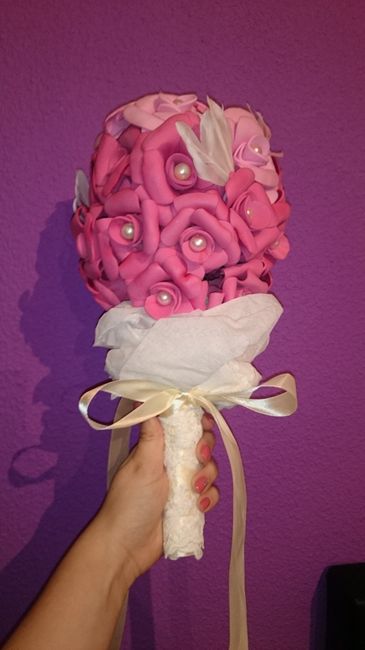RAMO ROSAS GOMA EVA