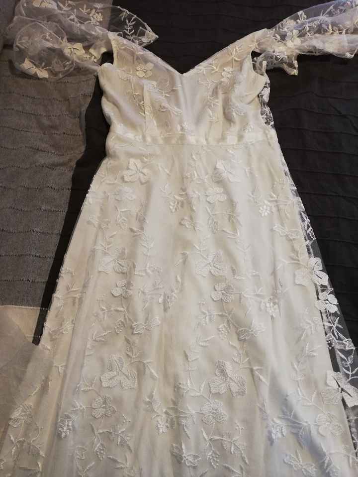 ¡Tachán! El vestido de la Niña de la Curva.