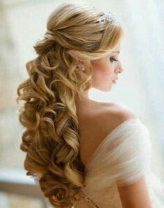 Peinado de novia en pelo rizado - 1