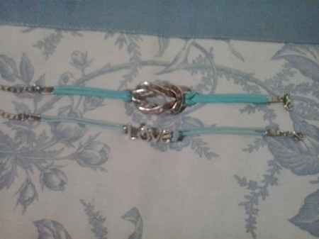 Más pulseras
