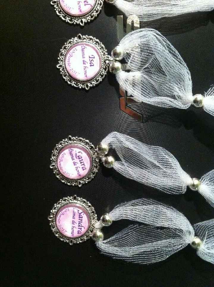 Detalles de las dama de honor - 1