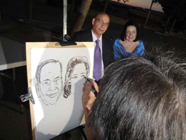 PRODUCIENDO CARICATURA BODA