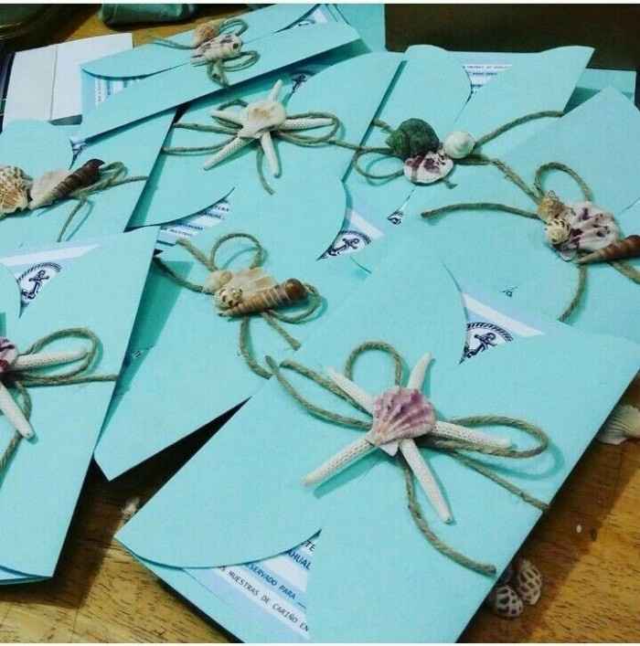 Cojidas con elementos del mar