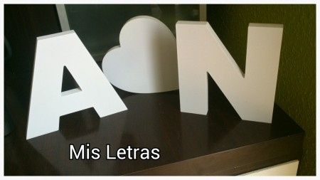 Letras de madera para la mesa de novios - 1