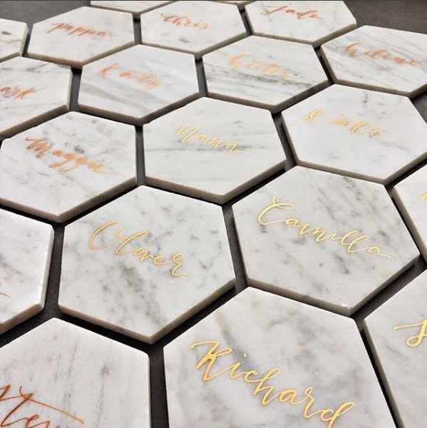 marca sitios hexagonales marmol 