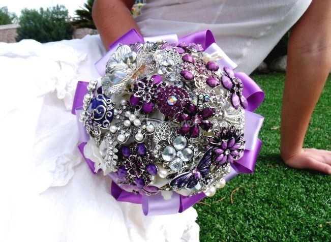 ramo de broches.