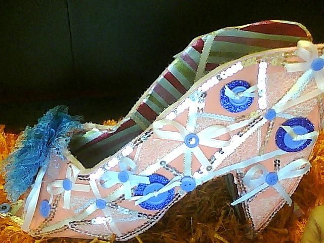 zapato de carton 