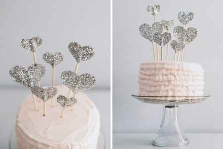 Cake topper hearts