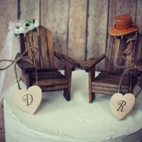 Cake topper chairs
