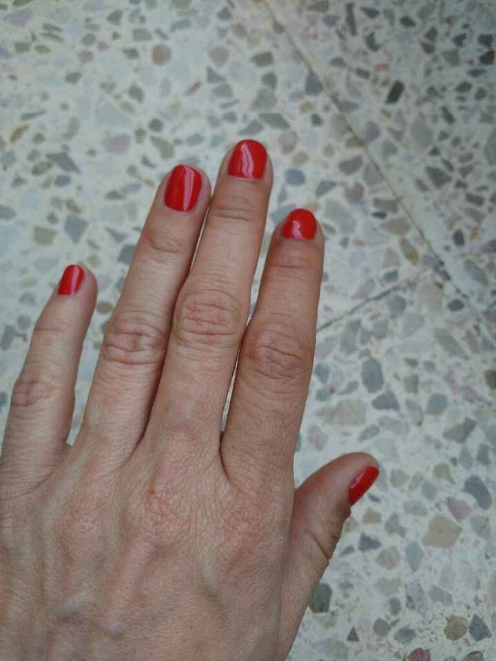 Color de uñas día b - 1
