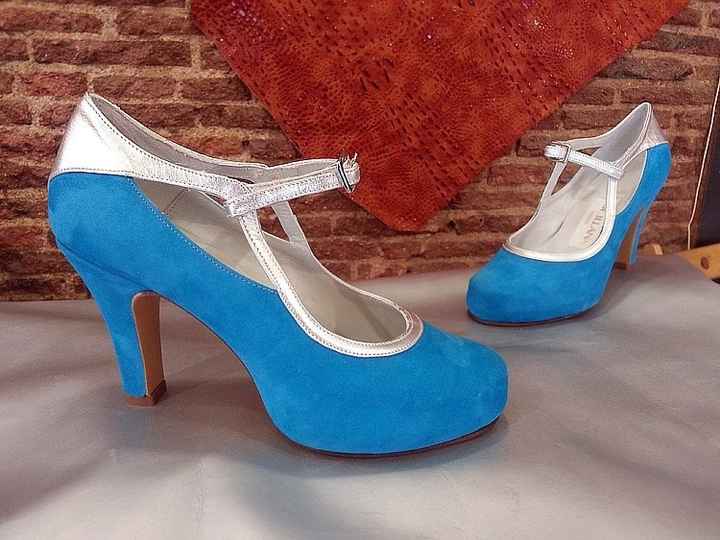 zapatos azules
