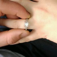 Pongamos todas nuestro anillo de compromiso - 1