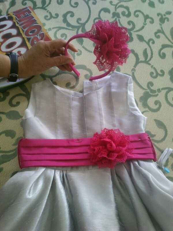 Vestidos y trajes de niÑos de arras y alianzas - 1