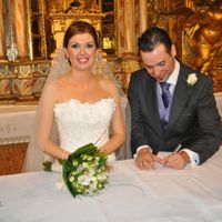 Firmando el acta