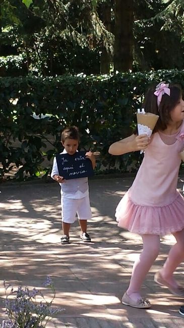 Los vestidos de nuestras damitas! (y pajes)!! - 1