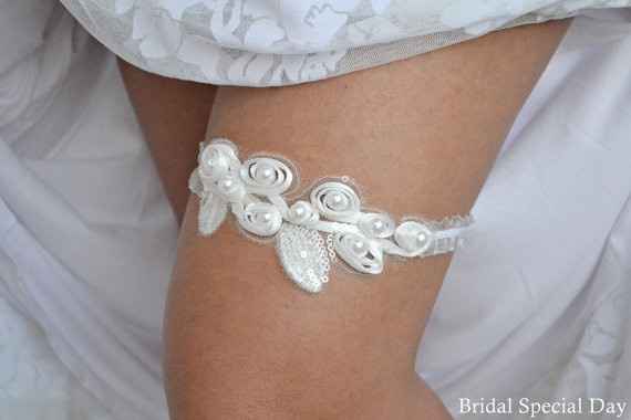 Bridal Garter - de BridalSpecialDay en Etsy
