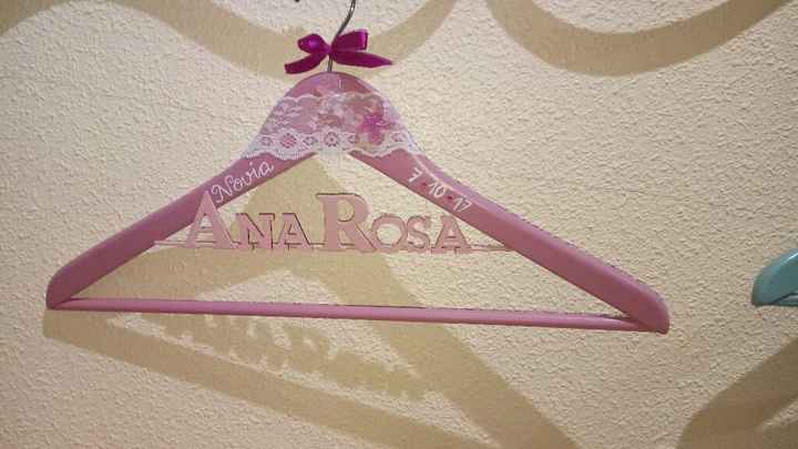 Percha personalizada - 1