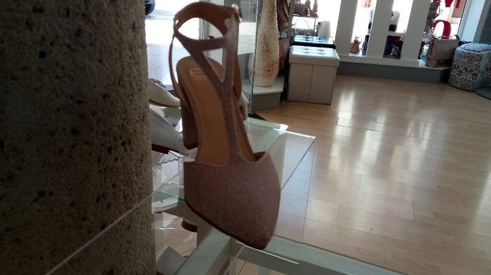 Que os parecen estos zapatos? - 2