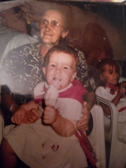 Hoy toca volver al pasado 🥰 ¿jugamos a enseñar una foto nuestra de cuando éramos pequeños? a veces v