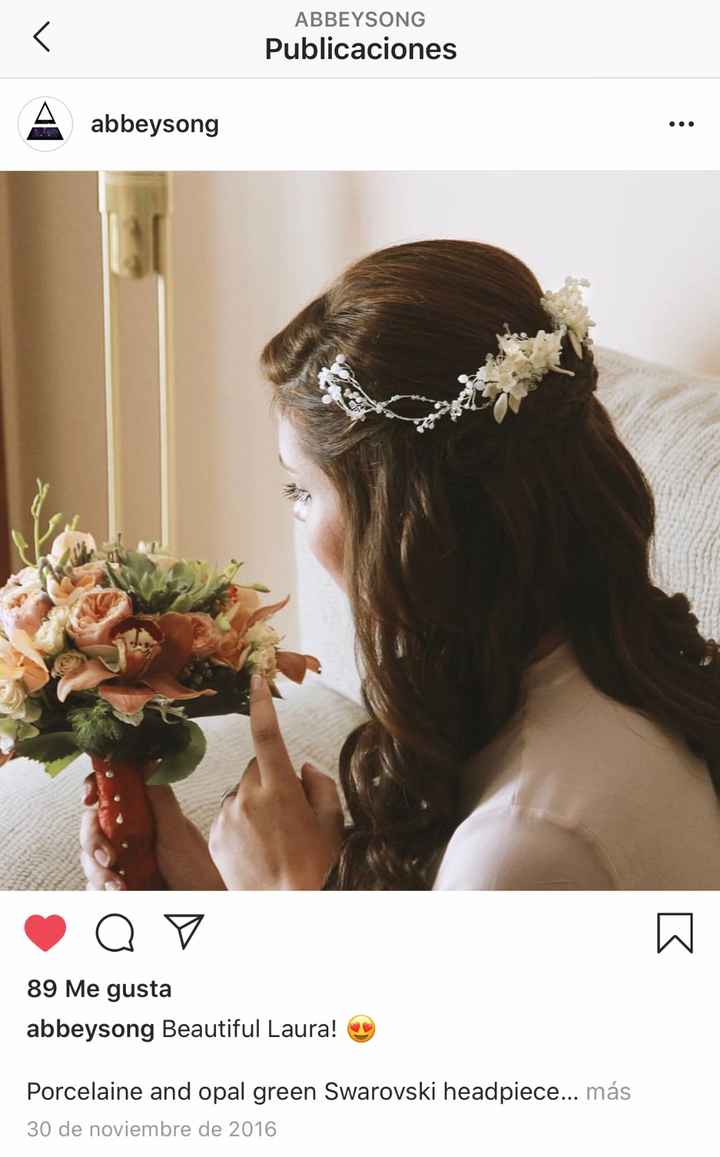 Estilo pelo suelto con diadema - 1