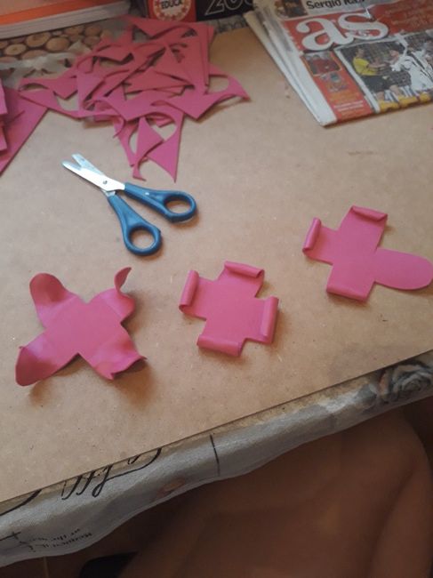 Rosas de goma eva diy - 11