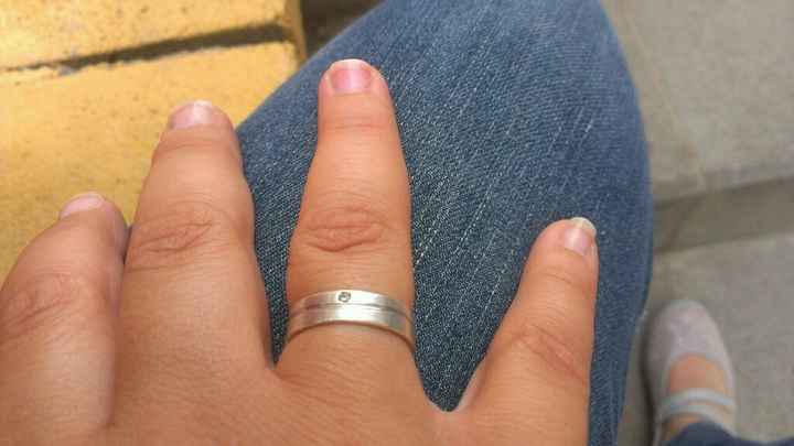 Pongamos todas nuestro anillo de compromiso - 1