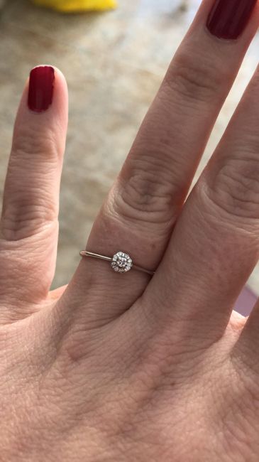 Significado del número de piedras del anillo de compromiso - 1