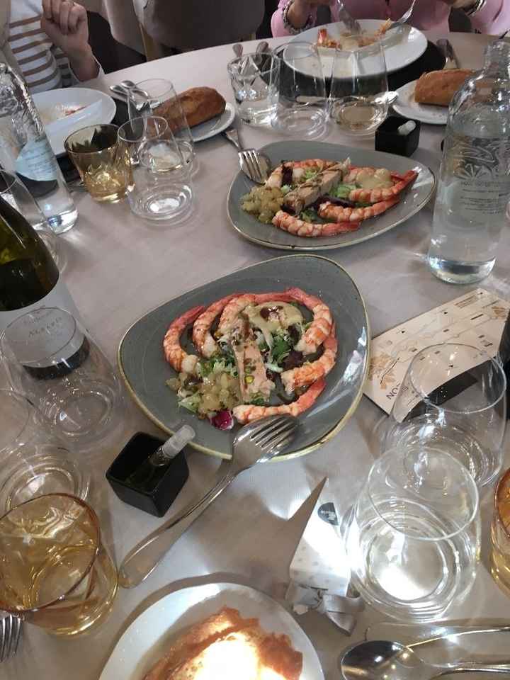 Ensalada de gambón con pastel de cabracho y cebiche de corvina