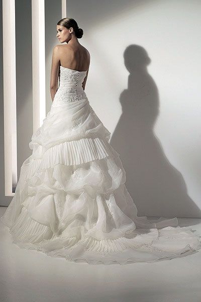 mi vestido por detras