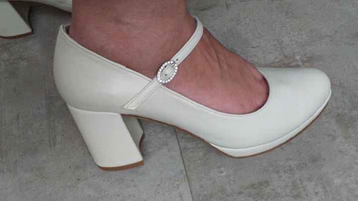 Zapatos de piel color hielo