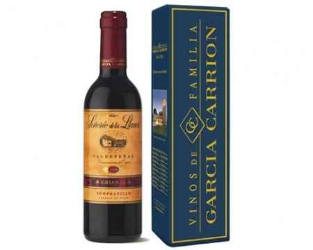 Vino en su caja