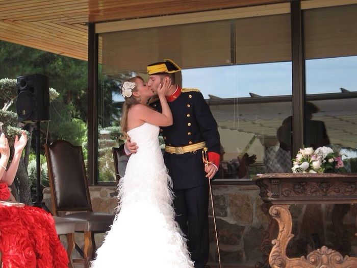 Primer beso como marido y mujer