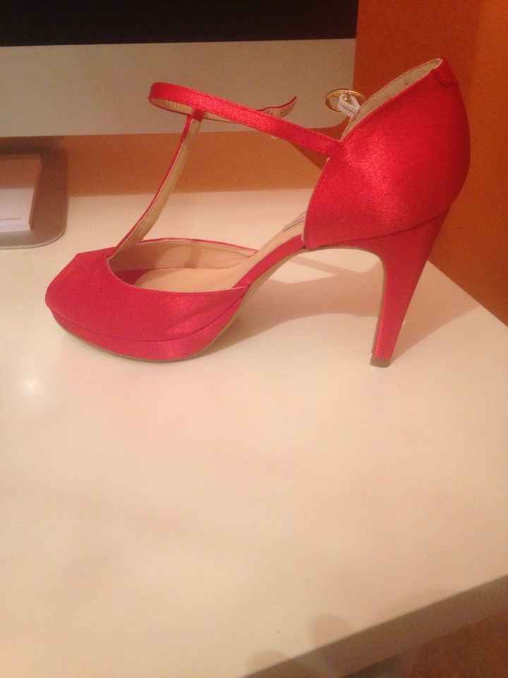 Mis zapatos rojos con "si" quiero! - 2