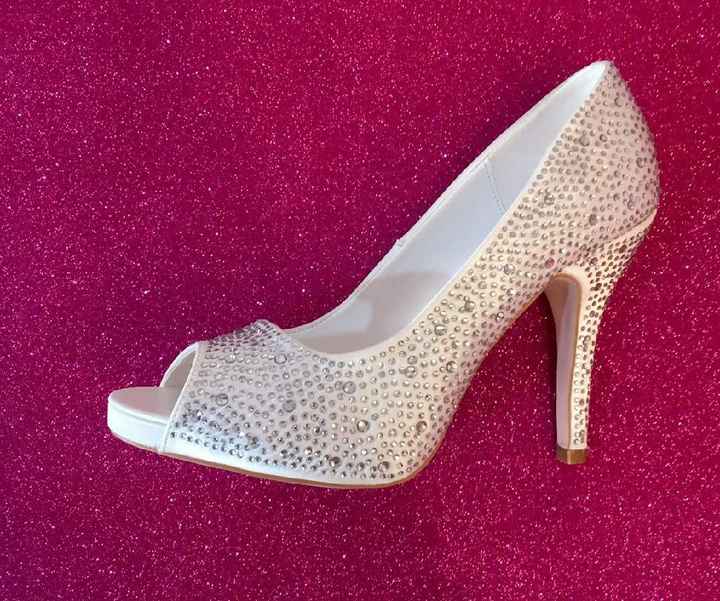  Que zapato le va más a mi vestido? - 3