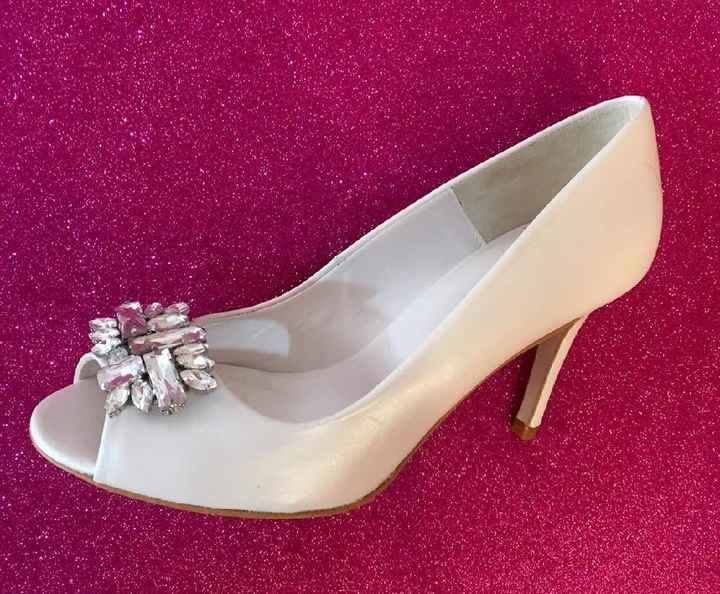  Que zapato le va más a mi vestido? - 8