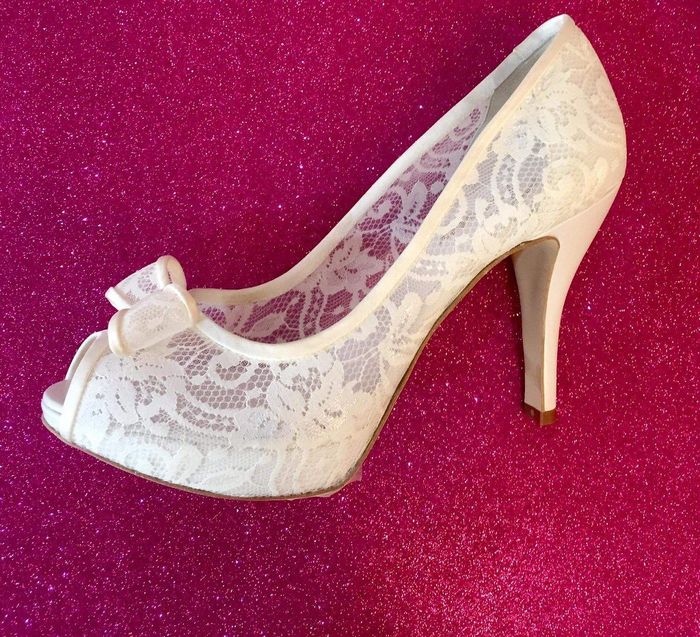  Que zapato le va más a mi vestido? - 4