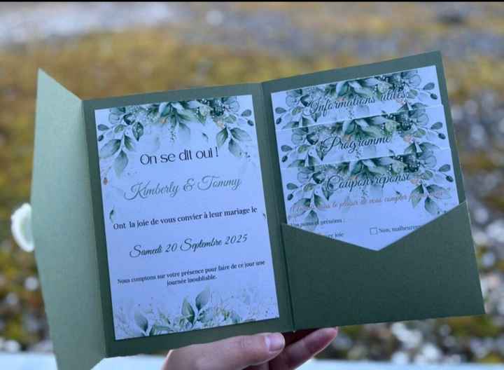 Duda con nuestras invitaciones de boda 💌 - 1
