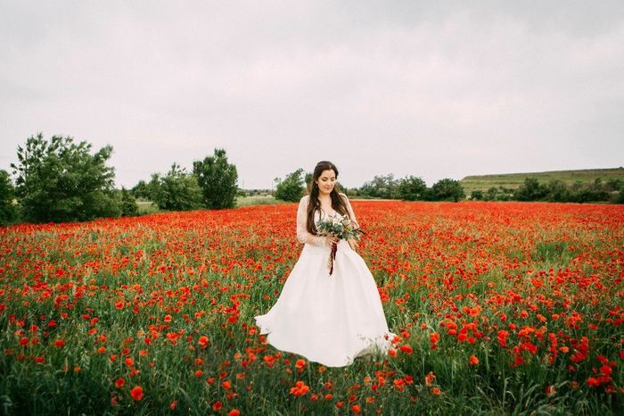Foto en un campo de amapolas de mi pueblo