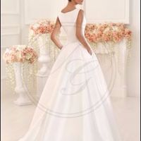 vestido detrás