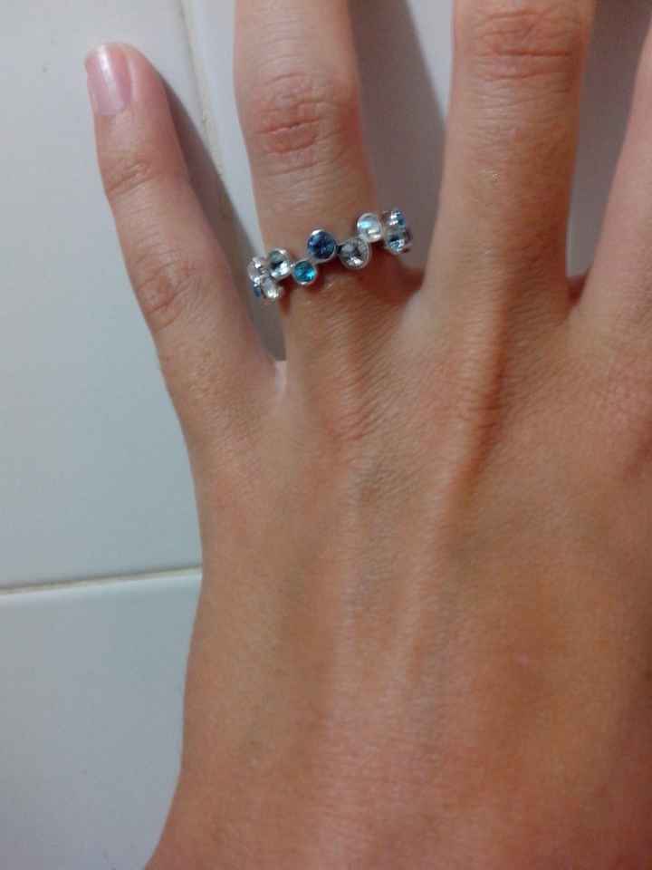 Nuestros anillos de compromiso... - 1
