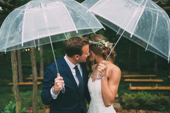 💧 Bodas bajo la lluvia: consejos e ideas para que nada (ni el tiempo) arruine vuestro día 🌧️💍 3