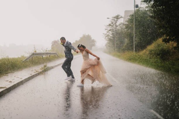 💧 Bodas bajo la lluvia: consejos e ideas para que nada (ni el tiempo) arruine vuestro día 🌧️💍 4